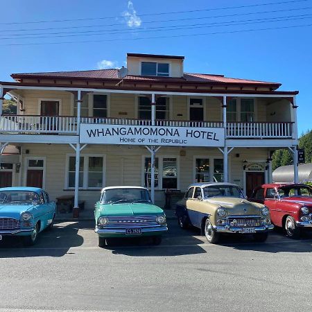 Whangamomona Hotel ストラトフォード エクステリア 写真